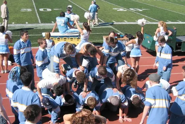 The Columbia University Marching Band tries to make a pyramid